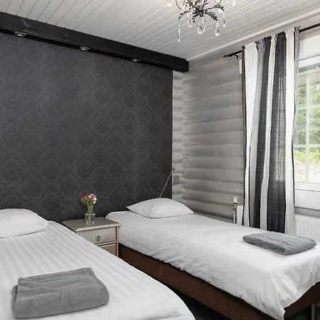 Lehmonkaerki Villa *